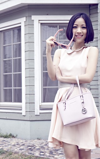 美女壁纸 高清美女壁纸 姚贝娜手机壁纸图片