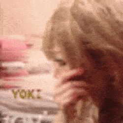 性感美女闪头非主流qq头像与qq群联下载评论软件详情对比